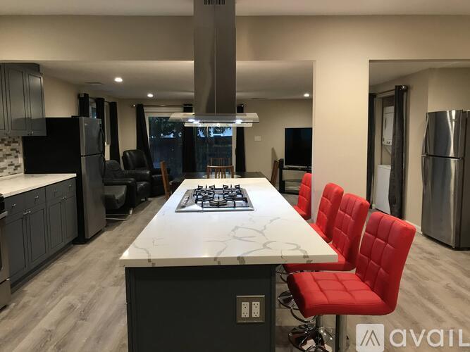1517 Marie Ave, Unit Room A Rental photo 3